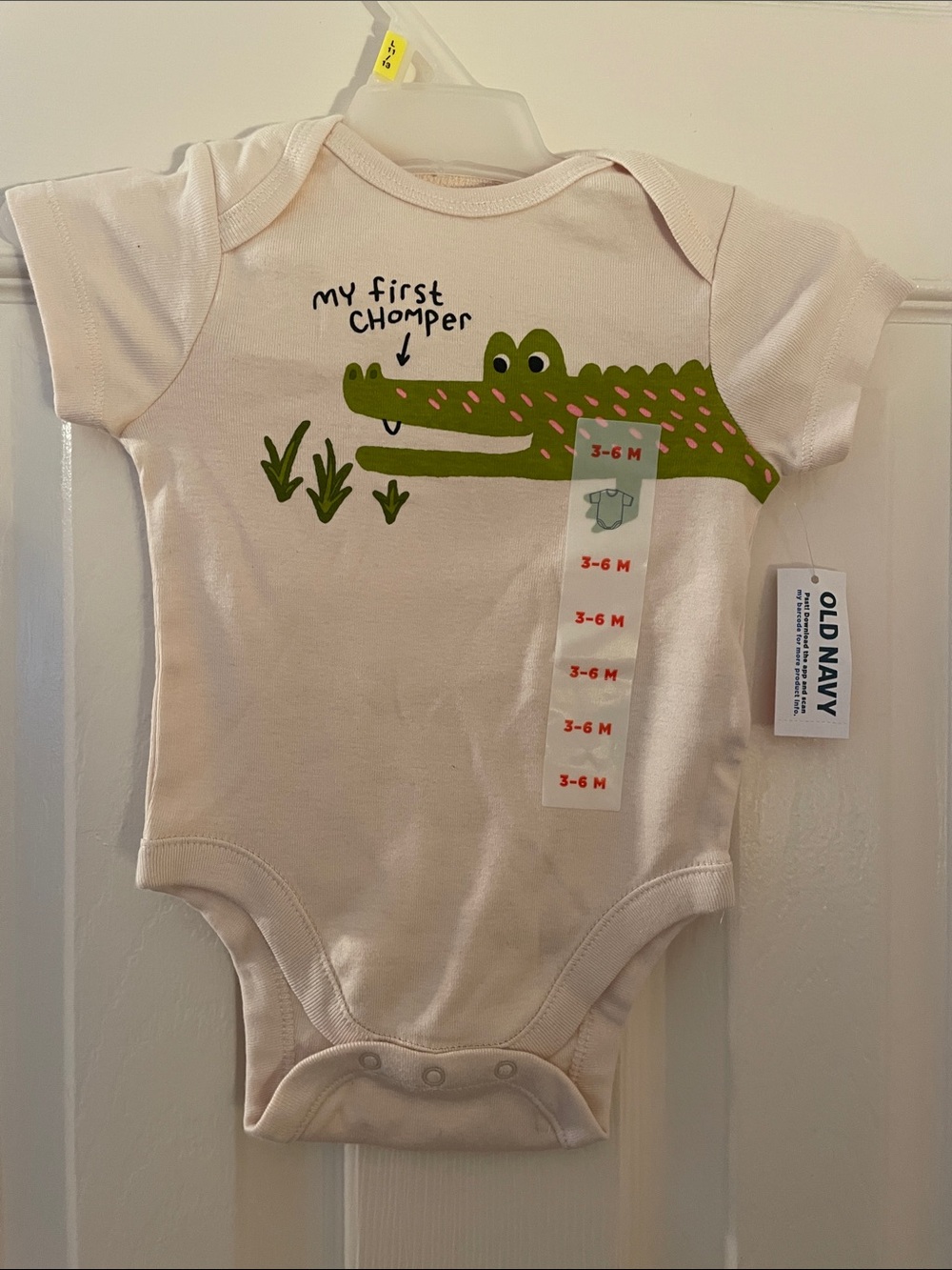 Old Navy Cream Bodysuit with Green Crocodile My First Chomper 3/6 months New